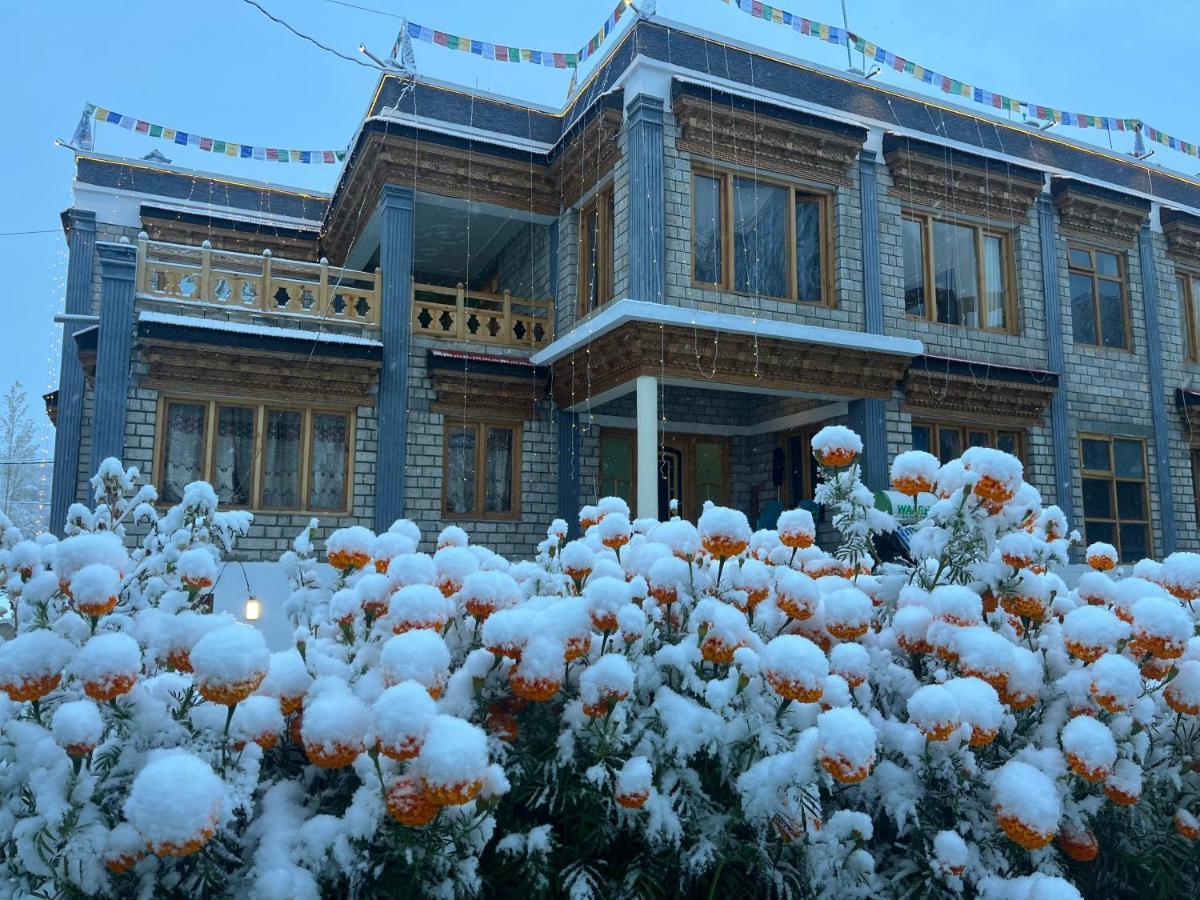 Ladakh Country Inn Leh Exterior photo